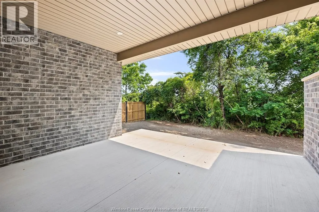 77 PEREIRA DRIVE