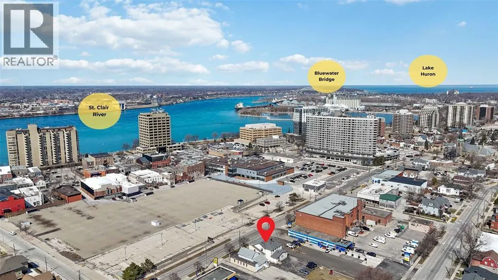 150-152 VIDAL STREET North
