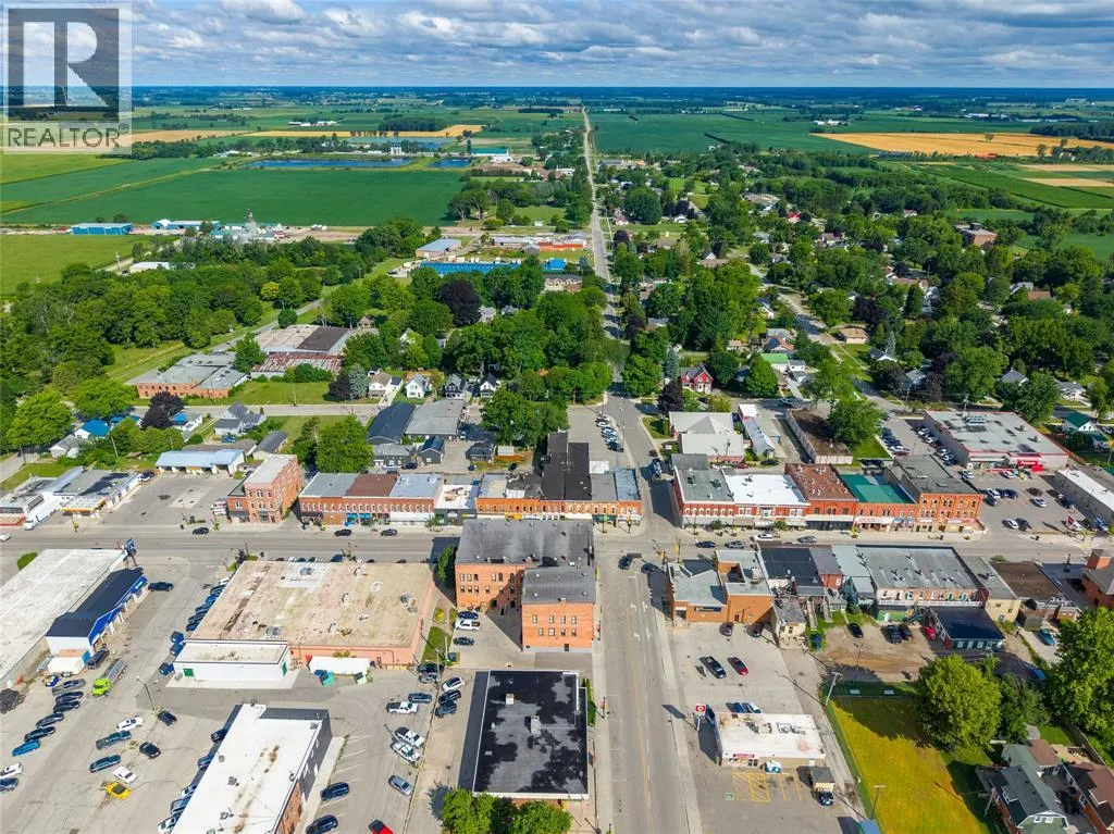 7 Main STREET West