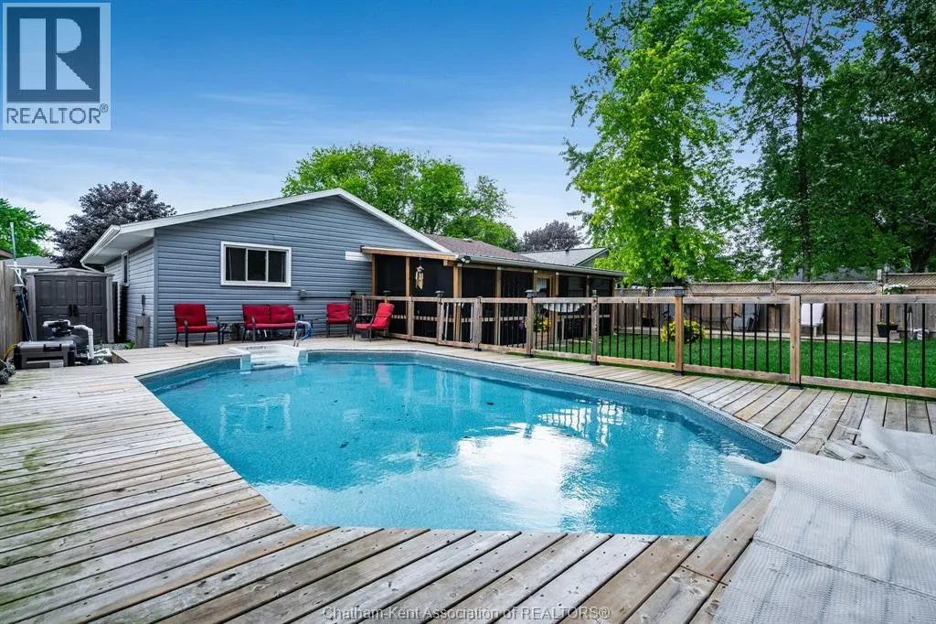 14 GREENBRIAR TRAIL
