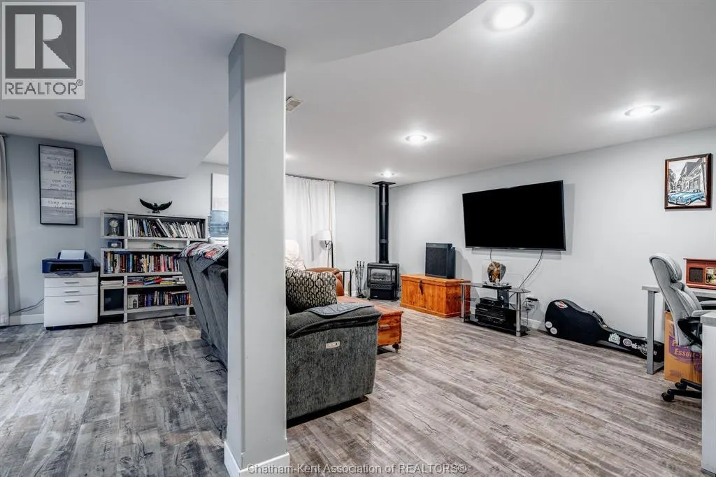 14 GREENBRIAR TRAIL