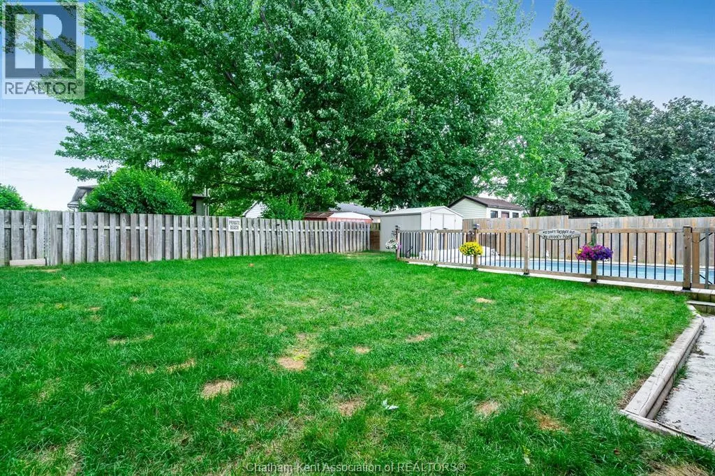 14 GREENBRIAR TRAIL