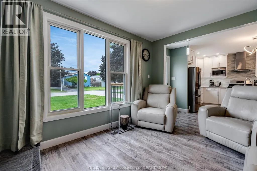 14 GREENBRIAR TRAIL