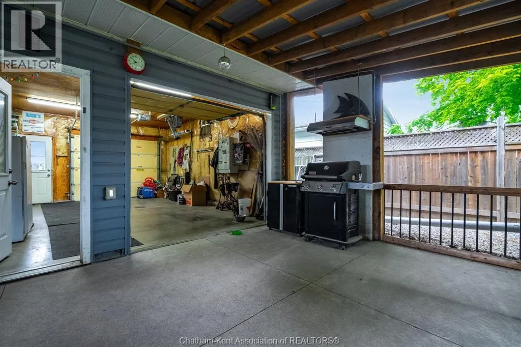 14 GREENBRIAR TRAIL