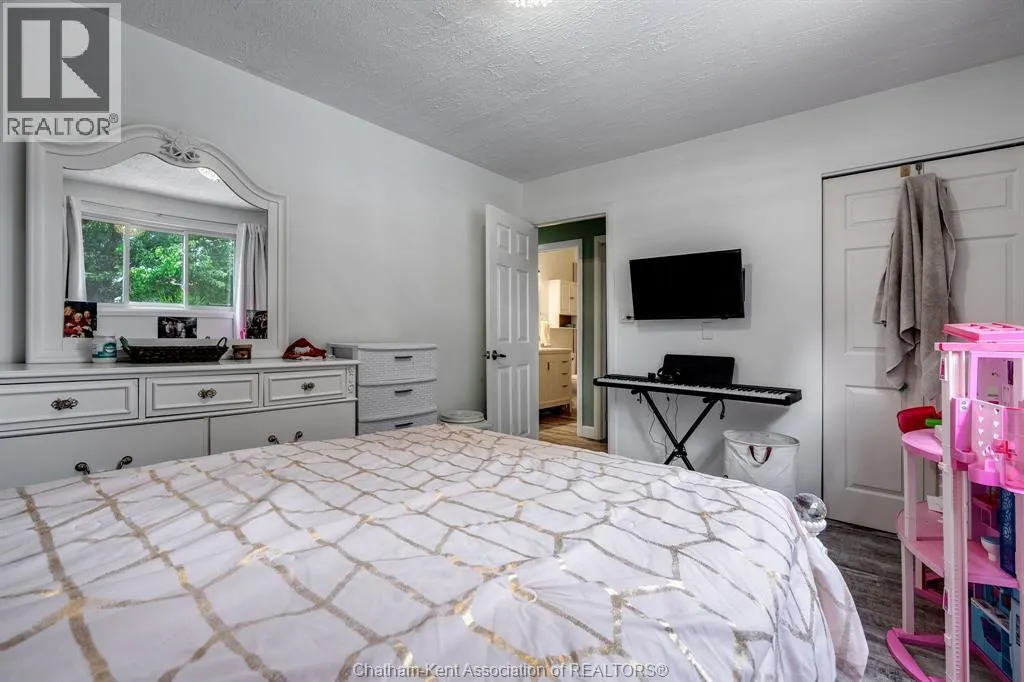 14 GREENBRIAR TRAIL