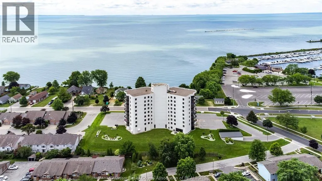 109 ROBSON Unit# 403