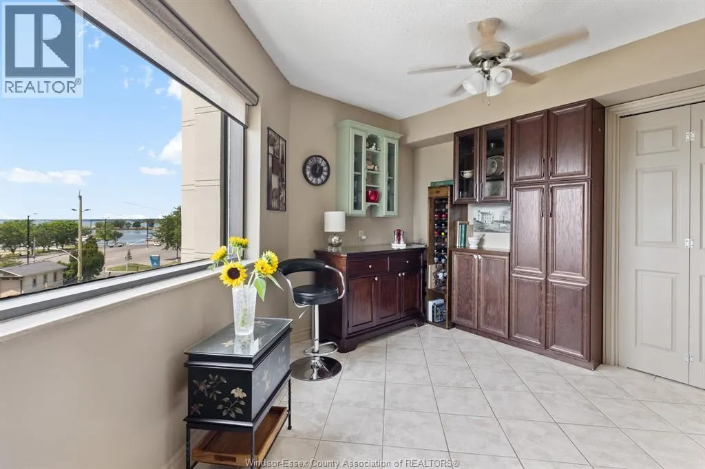 109 ROBSON Unit# 403