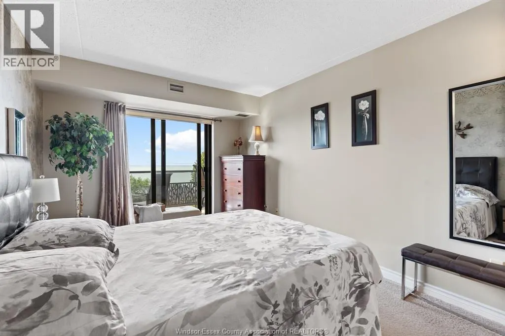109 ROBSON Unit# 403