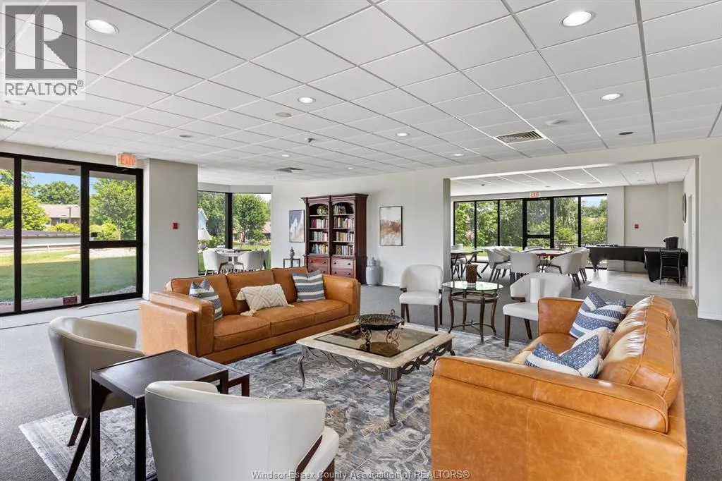 109 ROBSON Unit# 403