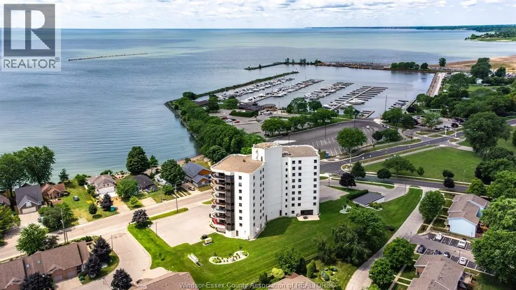109 ROBSON Unit# 403