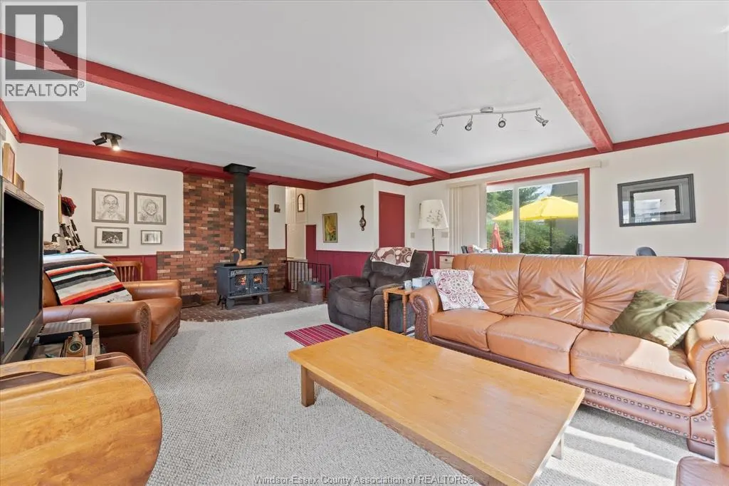 867 Talbot (County Road 34)