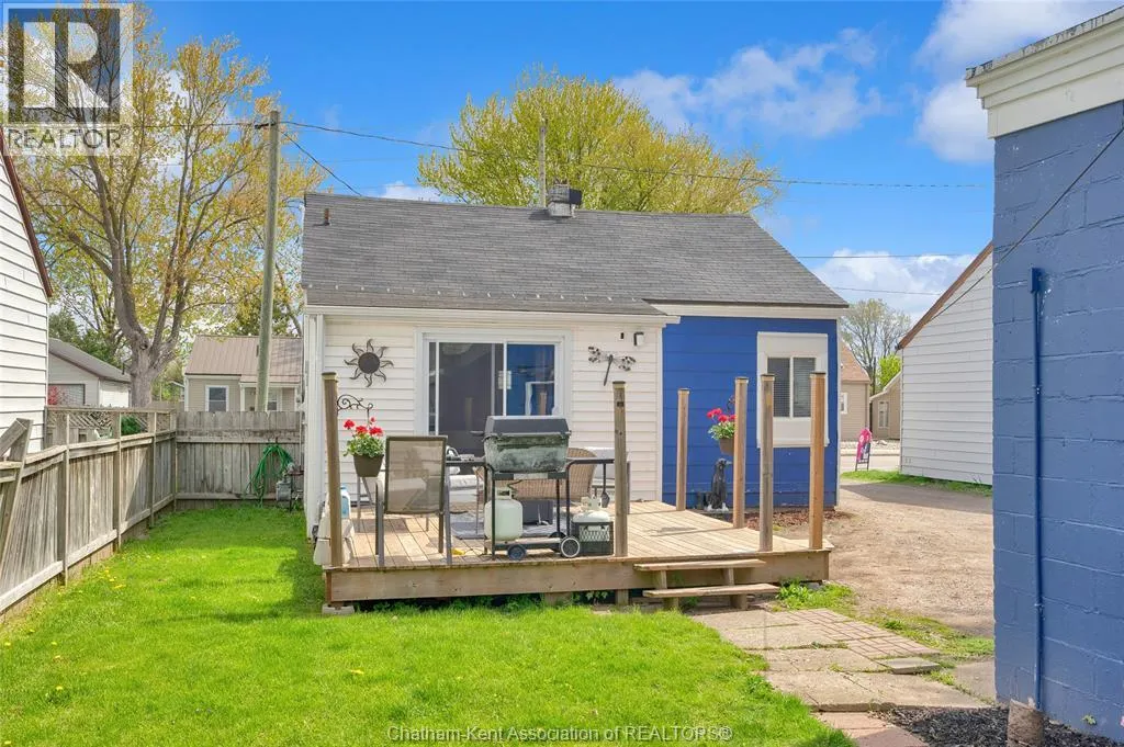 14 McNaughton AVENUE