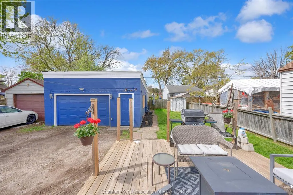 14 McNaughton AVENUE