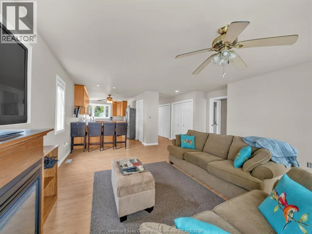 545 LAKEVIEW