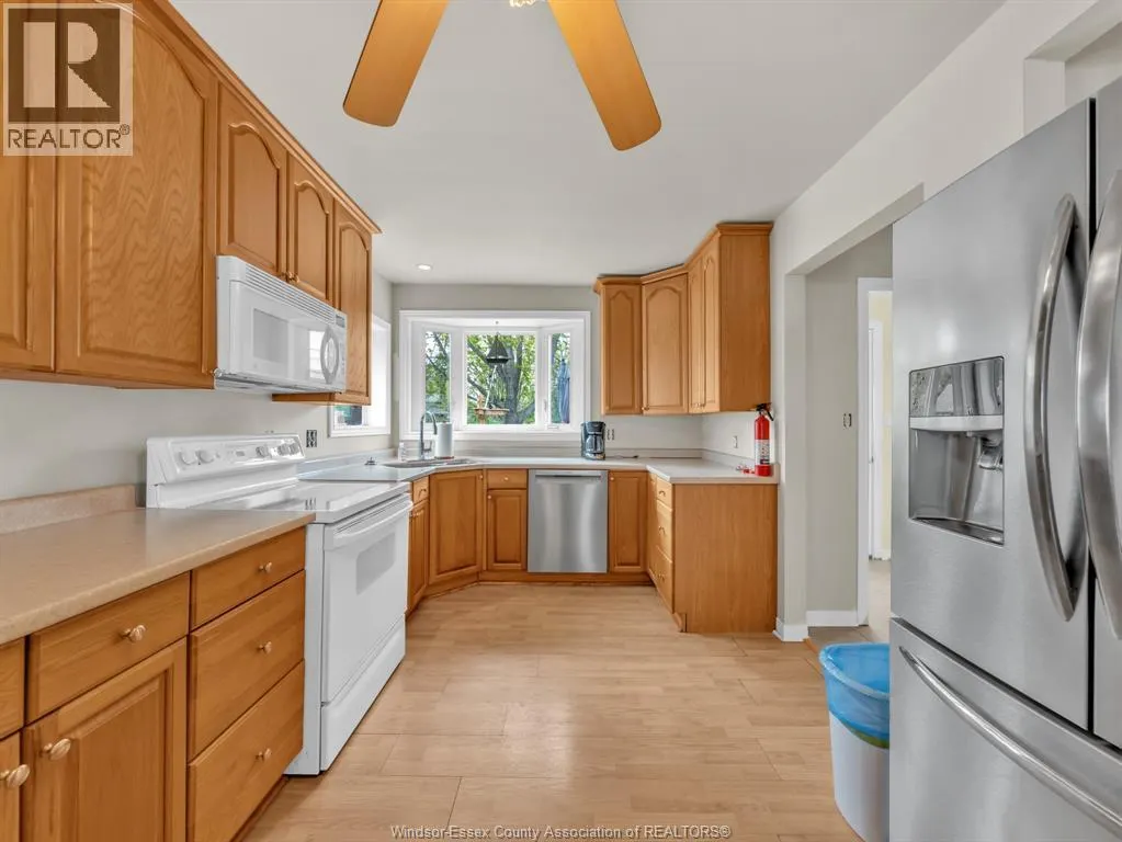545 LAKEVIEW