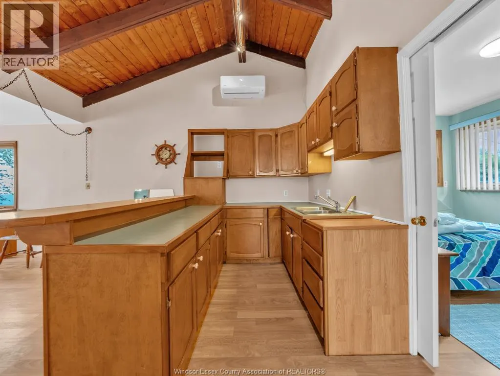 545 LAKEVIEW