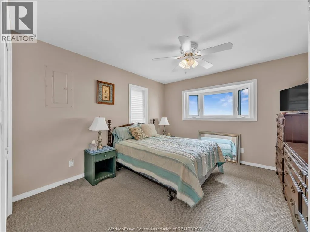 545 LAKEVIEW