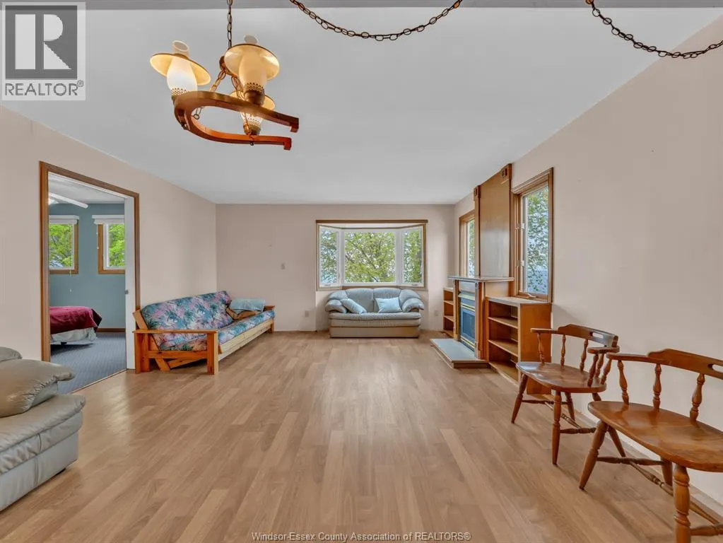 545 LAKEVIEW
