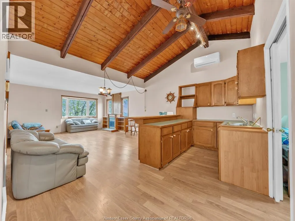 545 LAKEVIEW