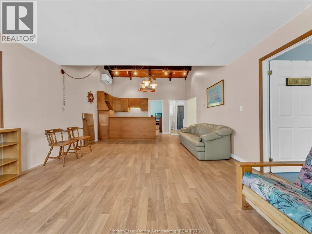 545 LAKEVIEW