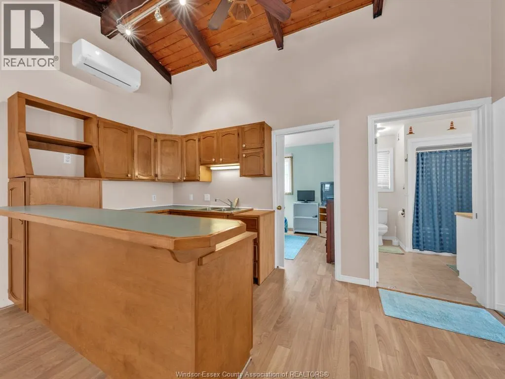 545 LAKEVIEW