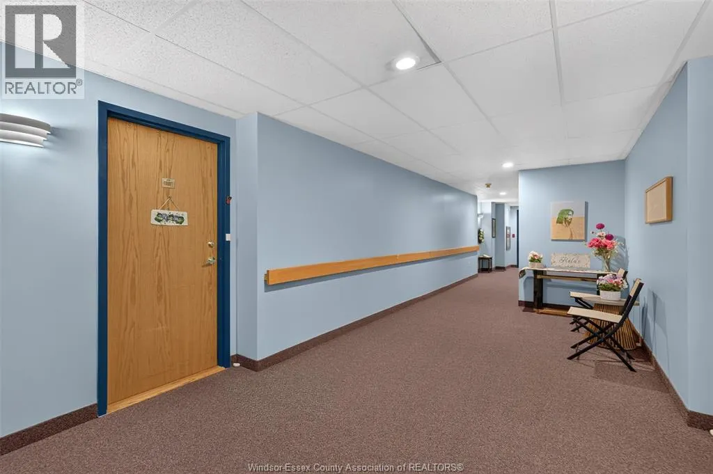 3915 Southwinds DRIVE Unit# 203