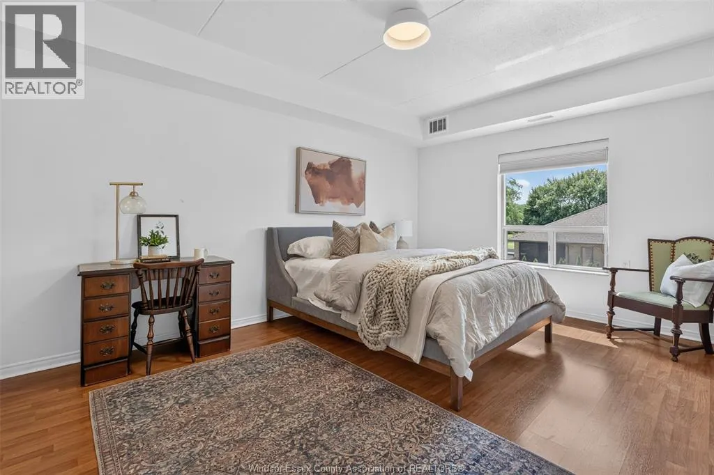 3915 Southwinds DRIVE Unit# 203