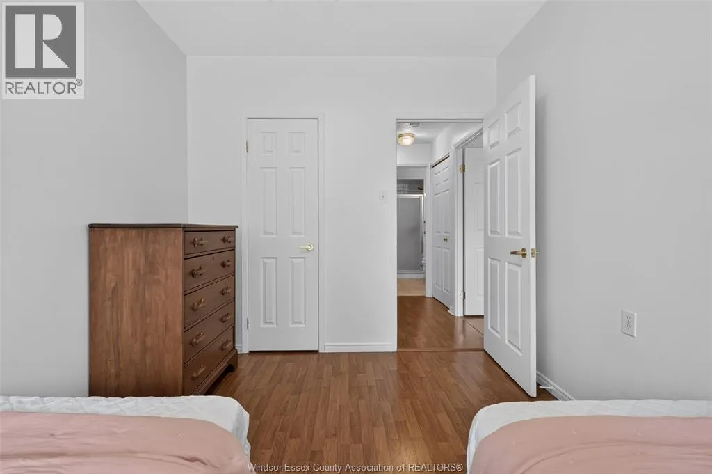 3915 Southwinds DRIVE Unit# 203