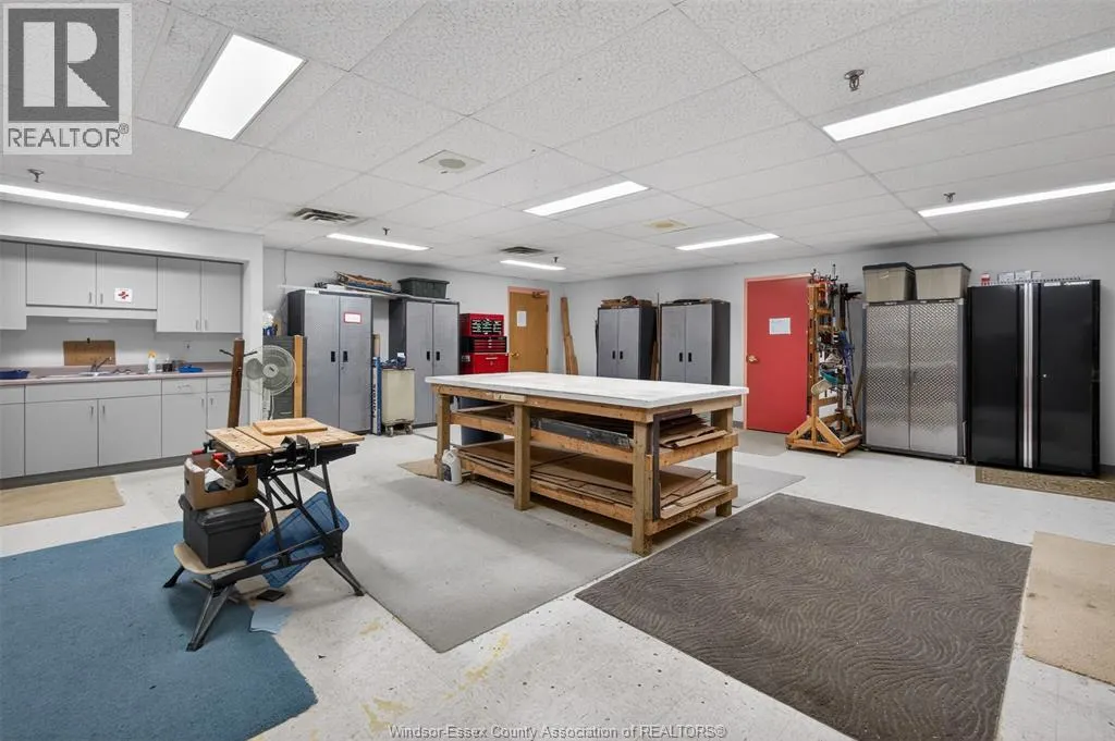 3915 Southwinds DRIVE Unit# 203