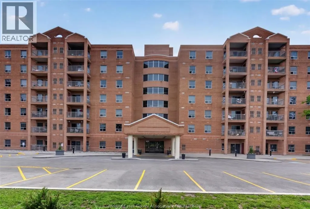 3915 Southwinds DRIVE Unit# 203