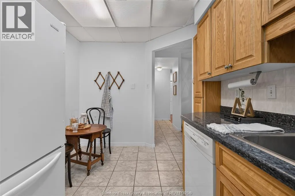 3915 Southwinds DRIVE Unit# 203