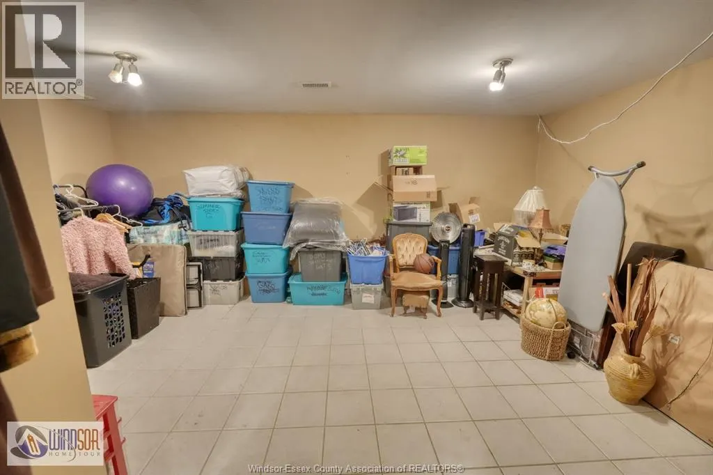 1277 CARDINAL CRESCENT