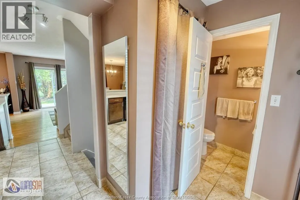 1277 CARDINAL CRESCENT