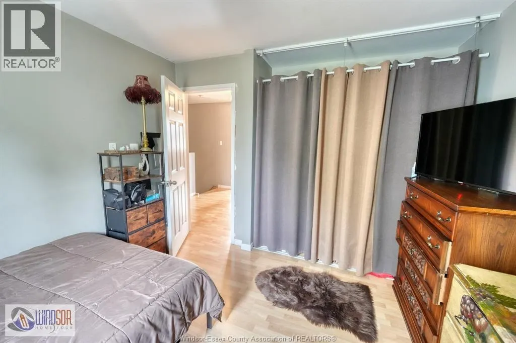 1277 CARDINAL CRESCENT