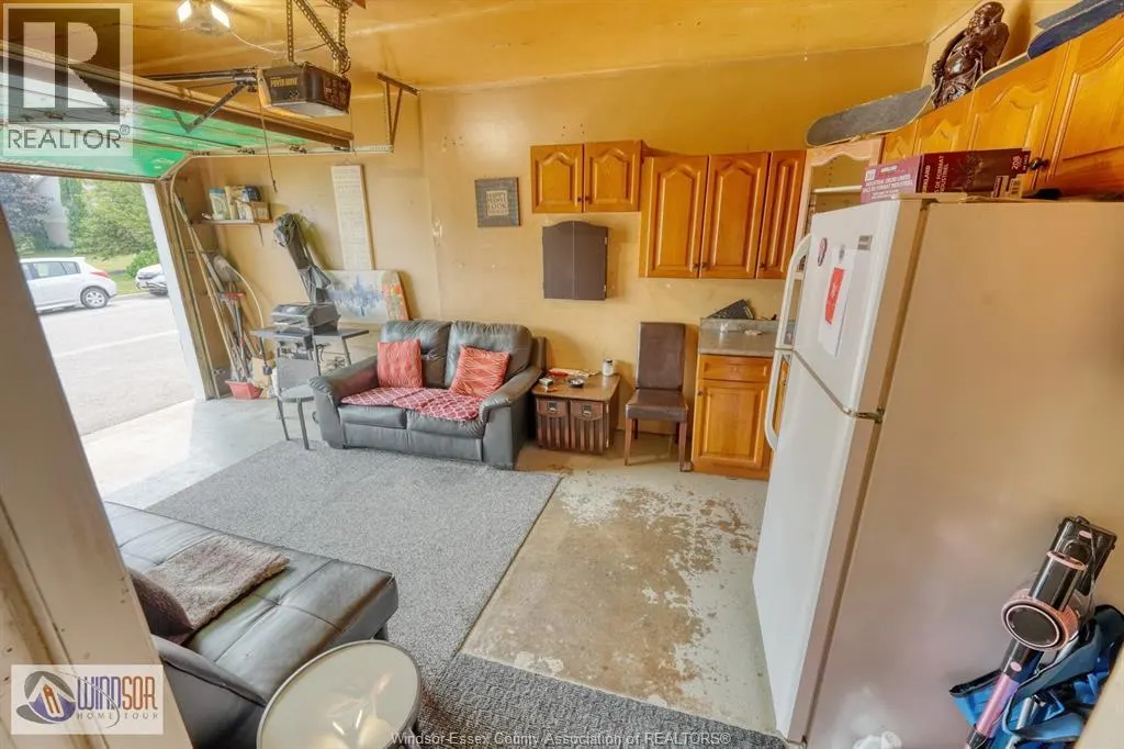 1277 CARDINAL CRESCENT