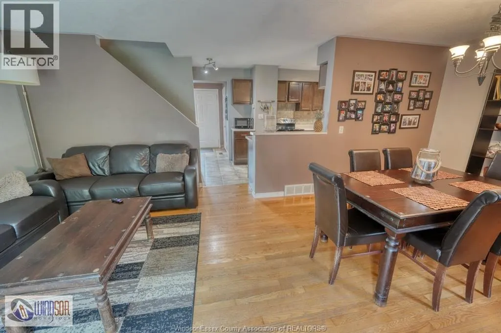 1277 CARDINAL CRESCENT