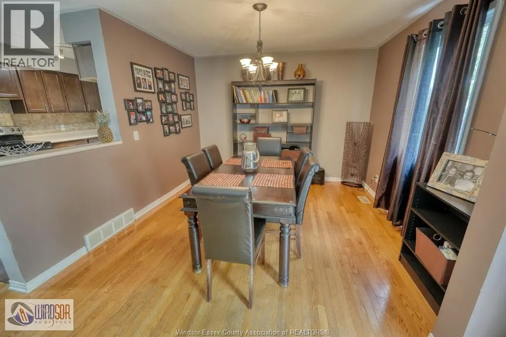 1277 CARDINAL CRESCENT