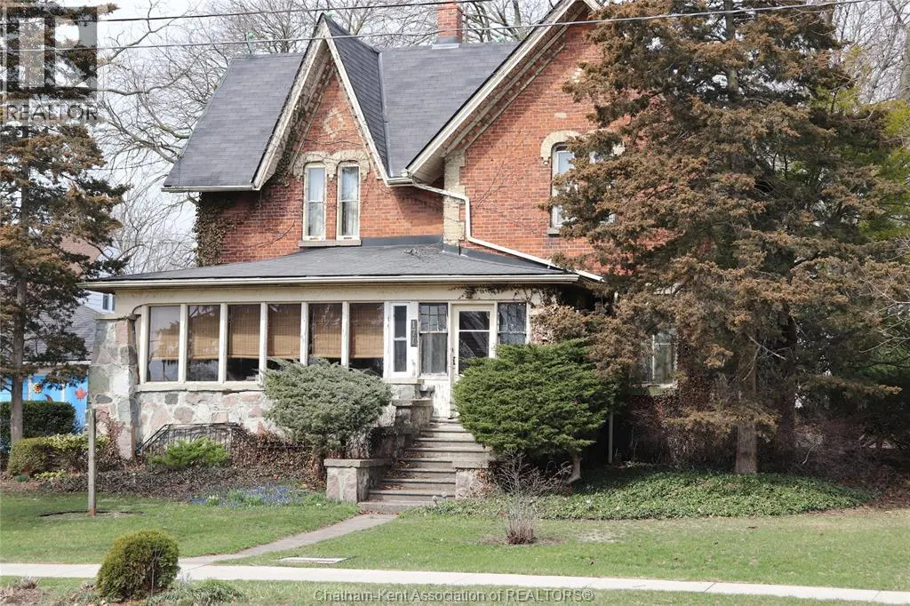 171 Talbot STREET West