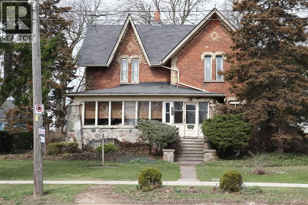 171 Talbot STREET West