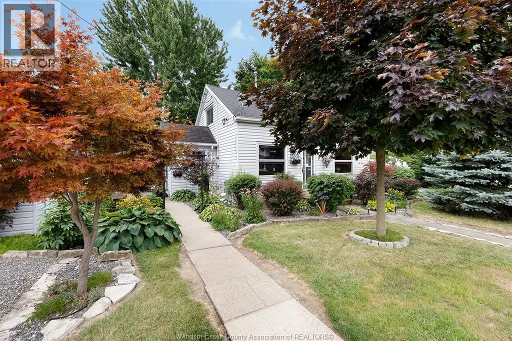 58 Laird AVENUE