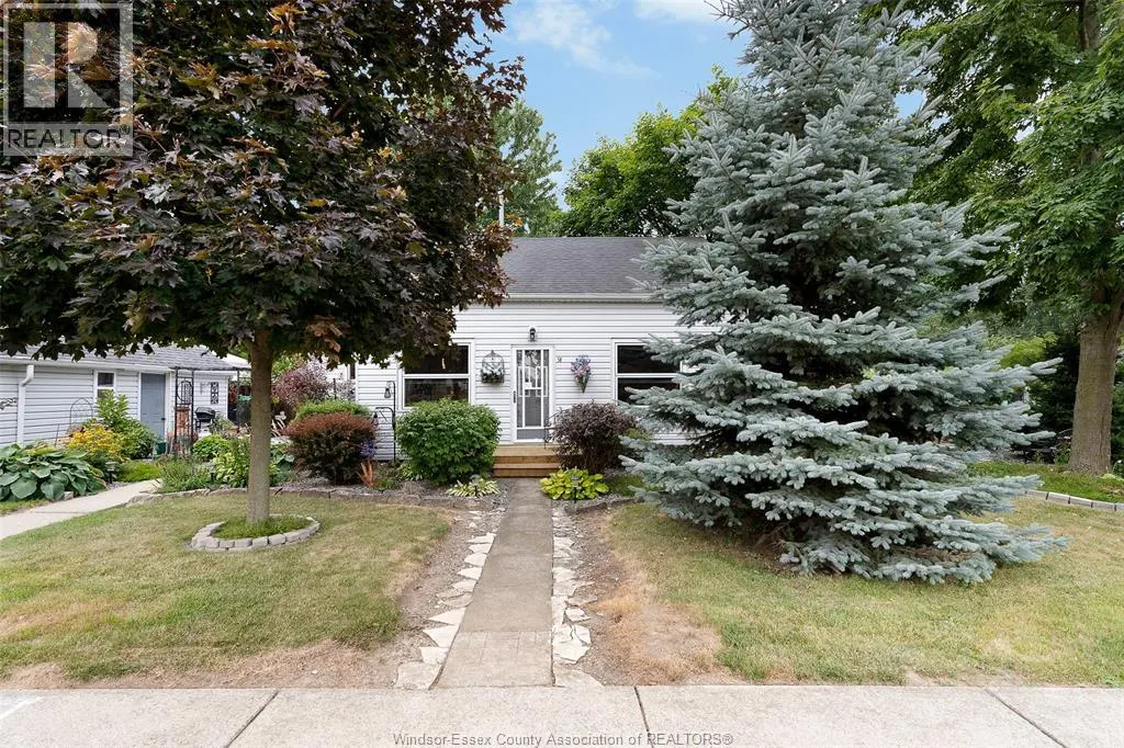 58 Laird AVENUE