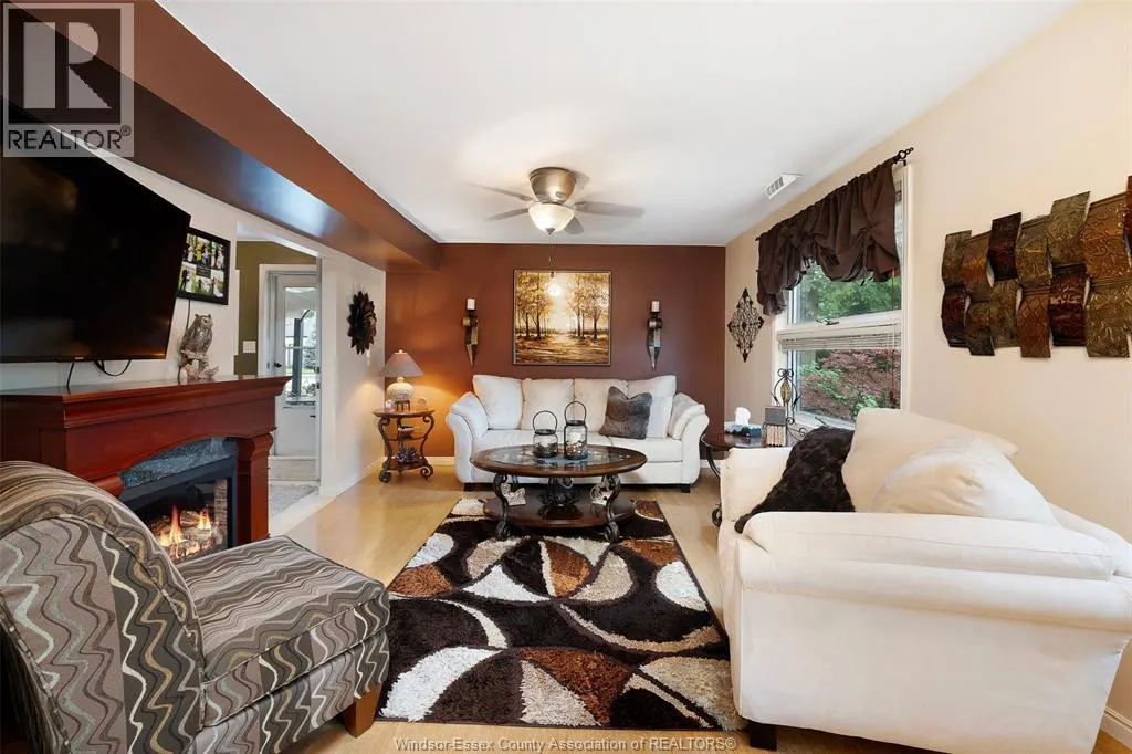 58 Laird AVENUE