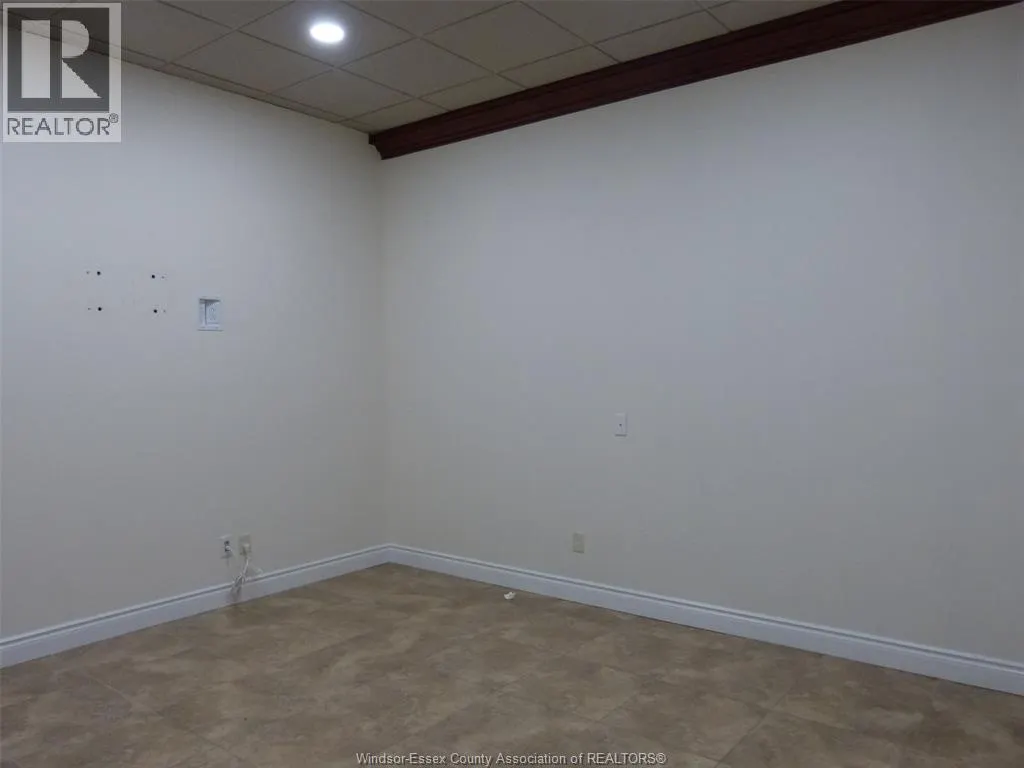 22 TALBOT WEST Unit# 2ND LEVEL