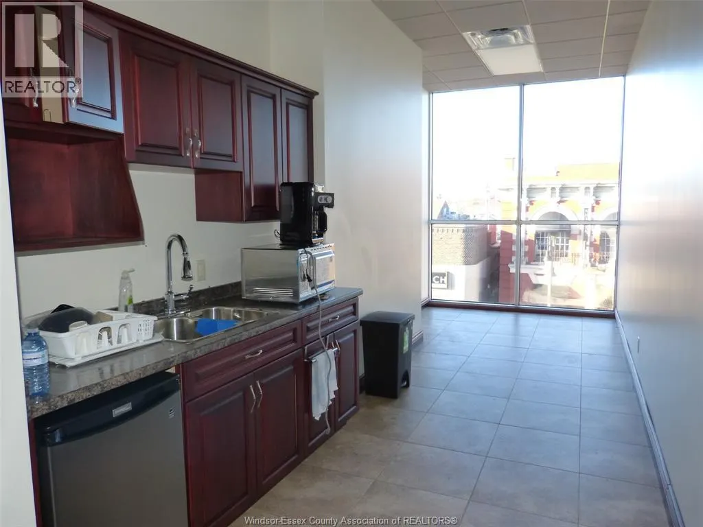 22 TALBOT WEST Unit# 2ND LEVEL
