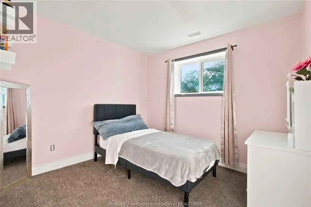 6 JOANEY LANE