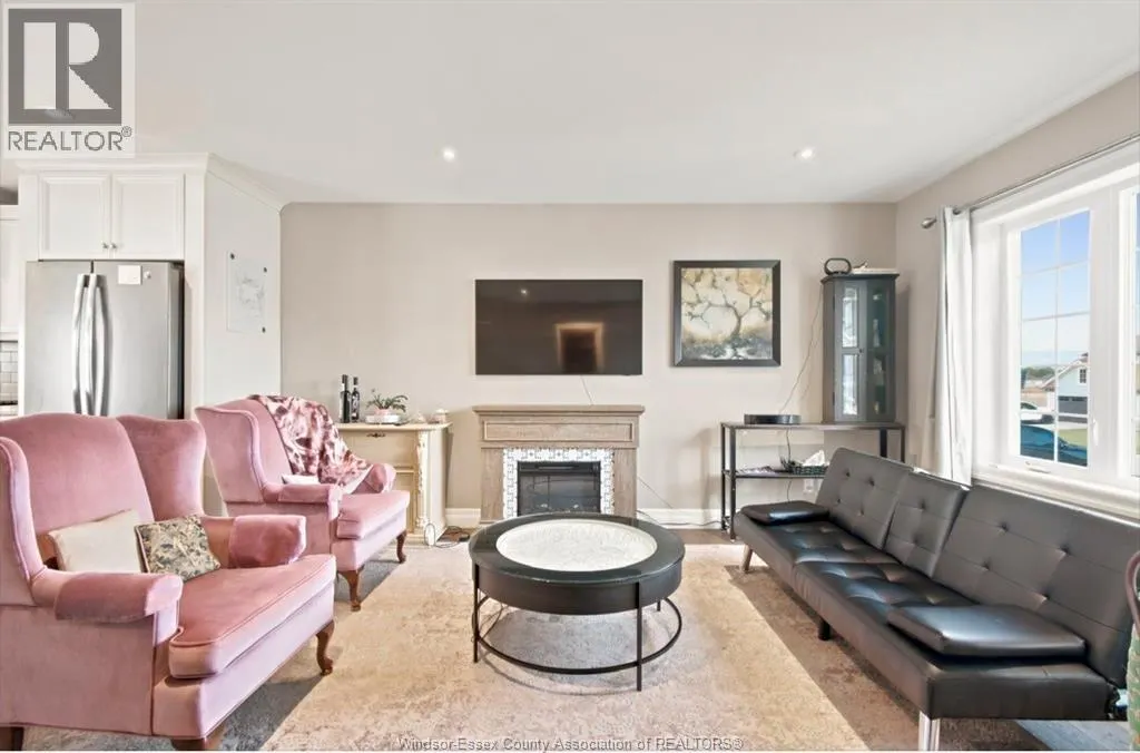 6 JOANEY LANE
