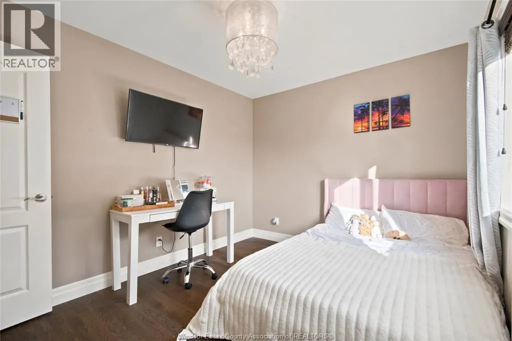 6 JOANEY LANE