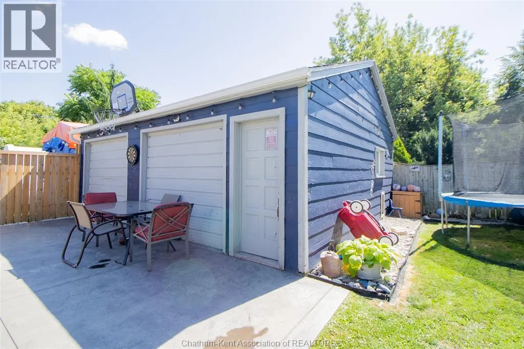 16 Sheldon AVENUE