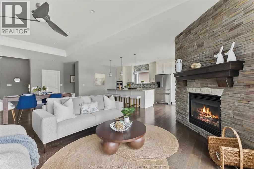 33 MONTEGO BAY CRESCENT