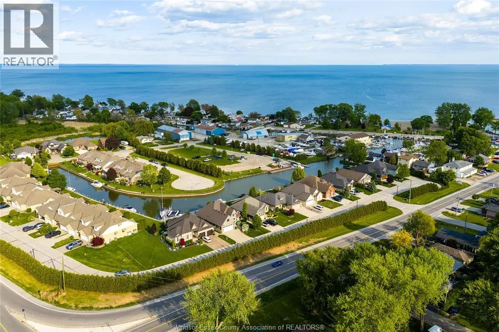 33 MONTEGO BAY CRESCENT